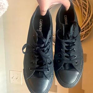 Chuck Taylor All Star Canvas (ALL BLACK)